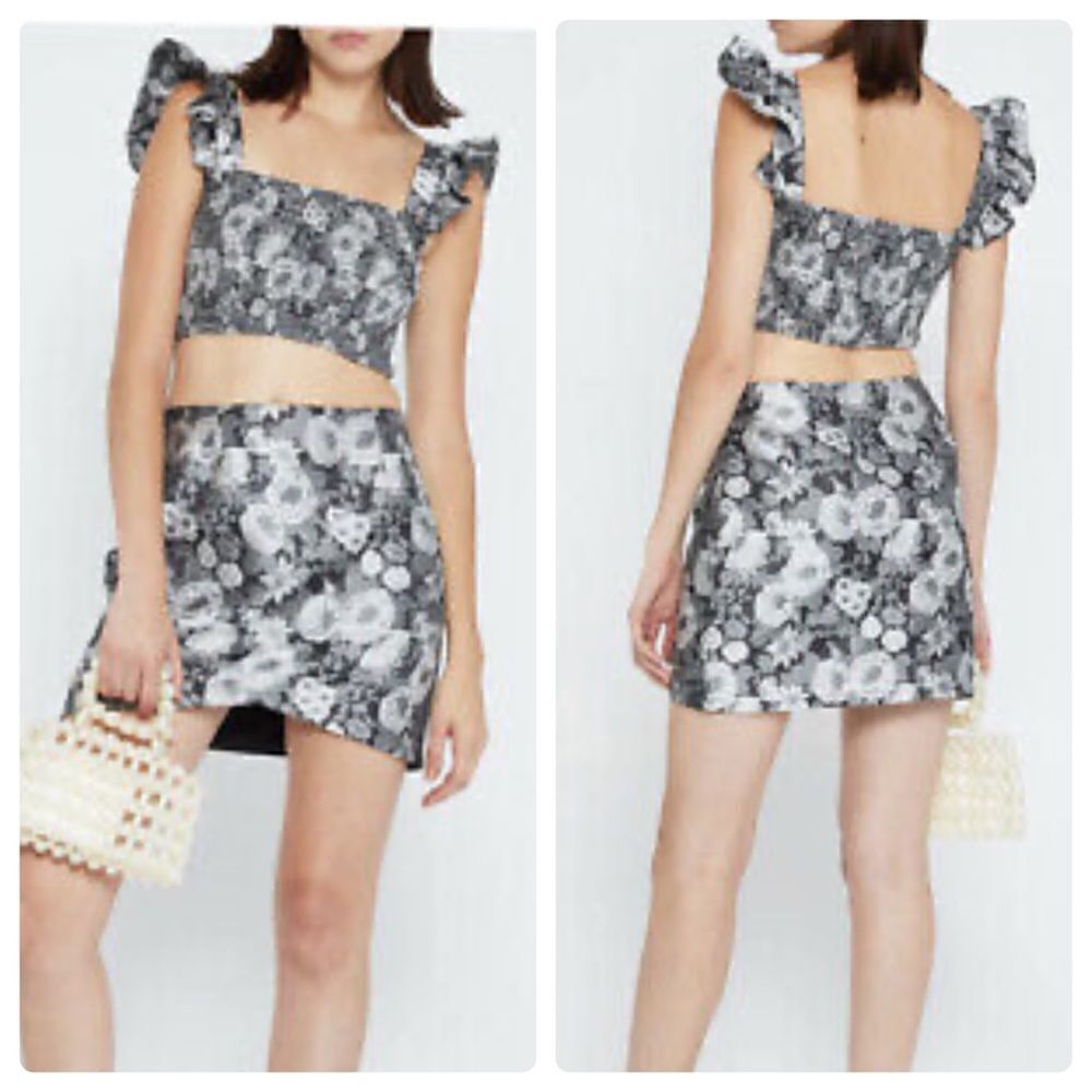 Kourt Tela Skirt and Crop Top Set Silver Gray & Black SMALL NWT